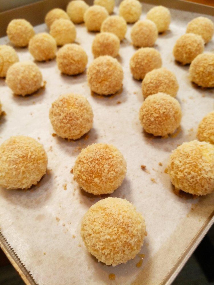 【视频】椰蓉小酥球（消耗蛋黄）童年美食