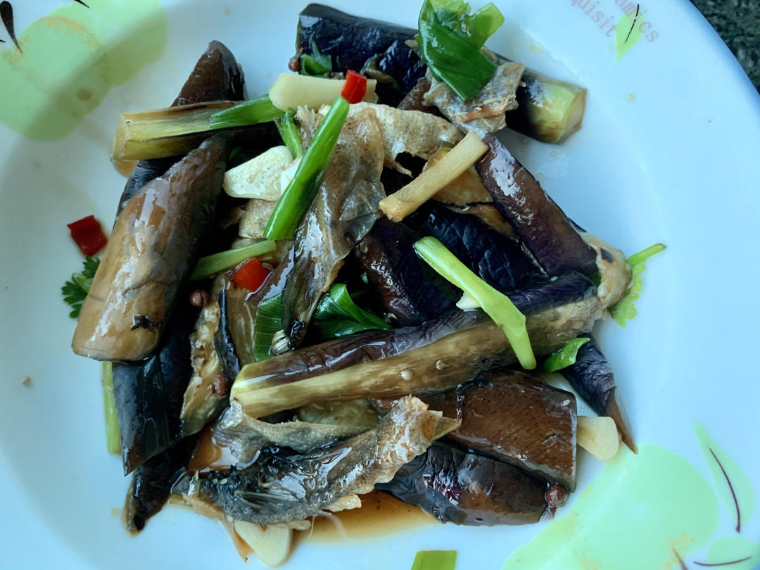 咸鱼茄子煲