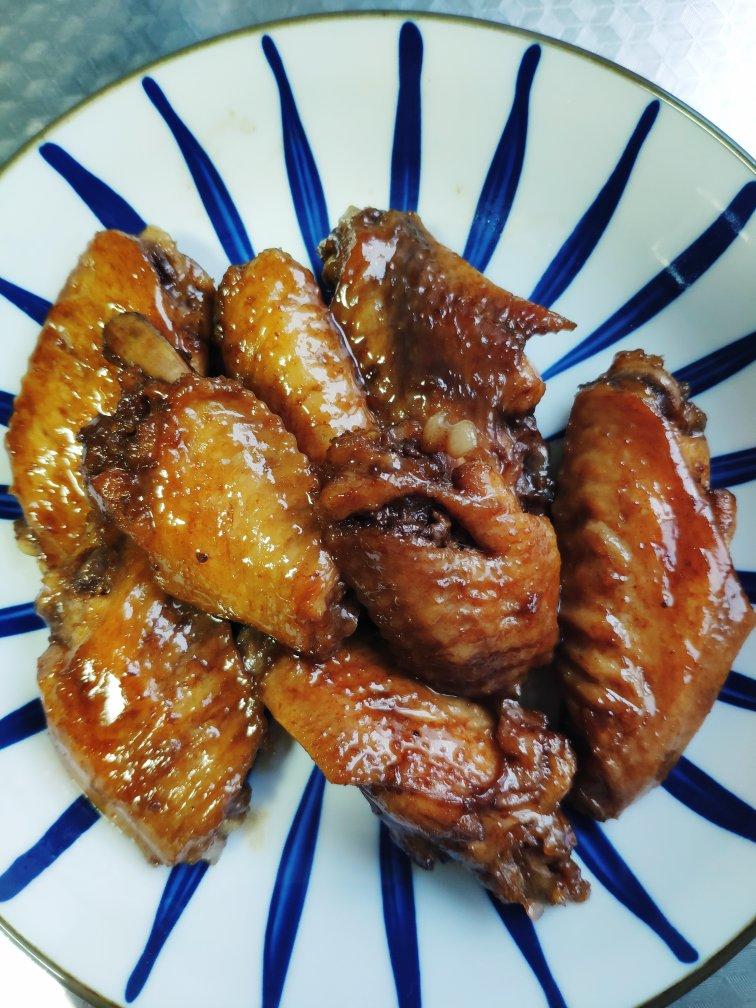 厨师长教你：“可乐鸡翅”的家常做法，味道鲜嫩可口，先收藏起来