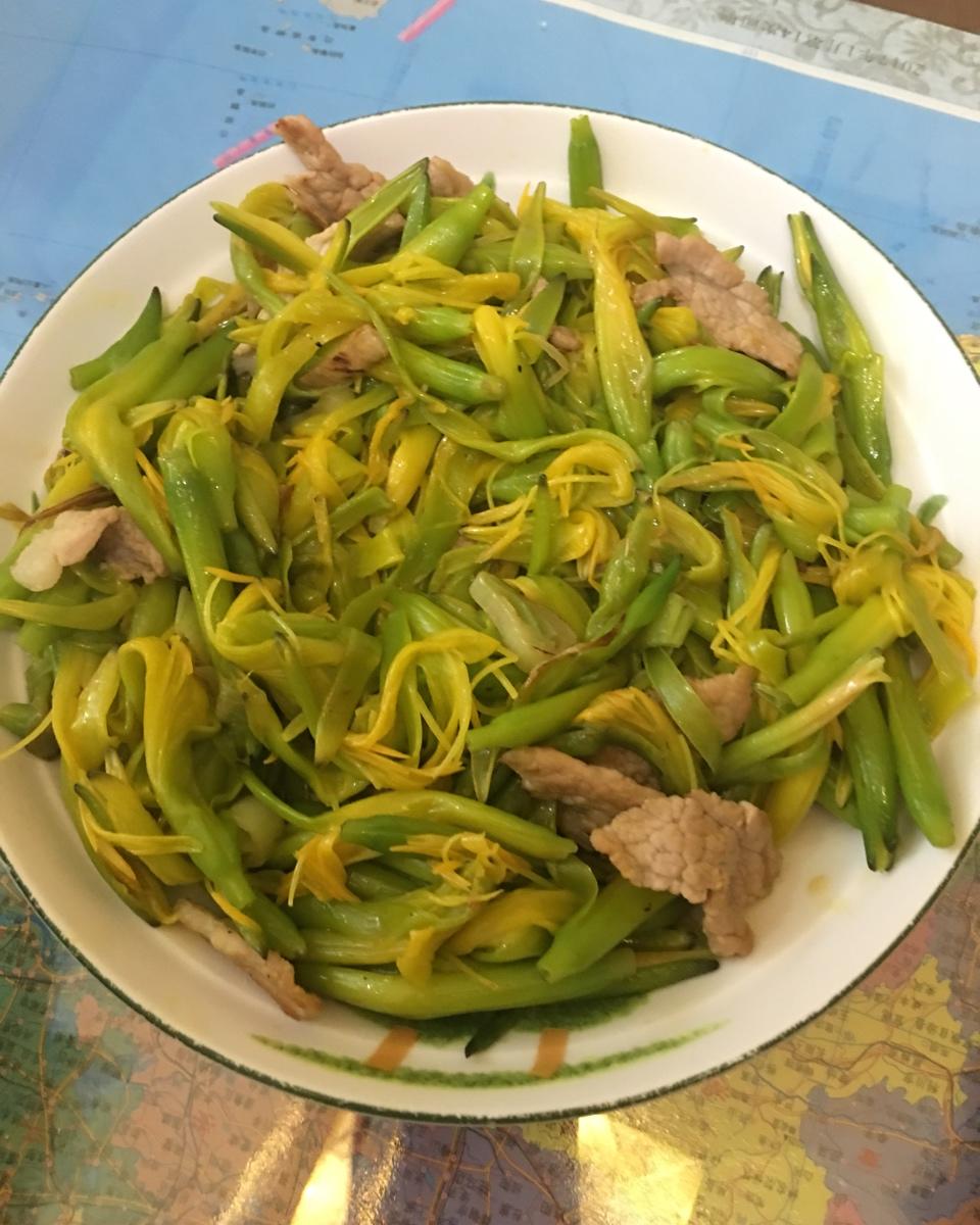 炒新鲜黄花菜