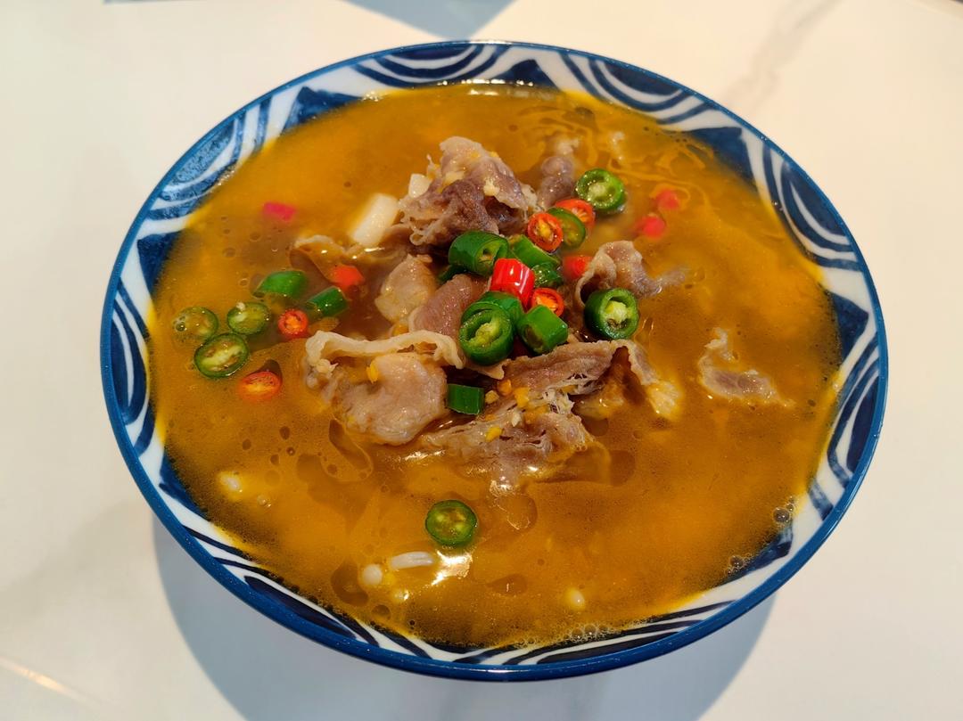 酸汤肥牛