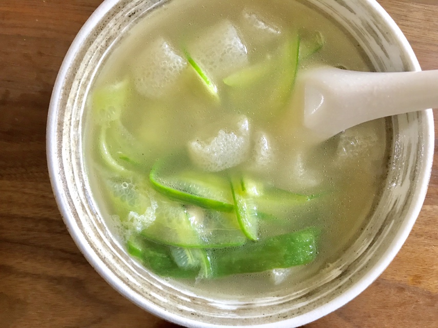 节后清肠胃，不一般的鲜亮~竹荪黄瓜汤•圆满素食