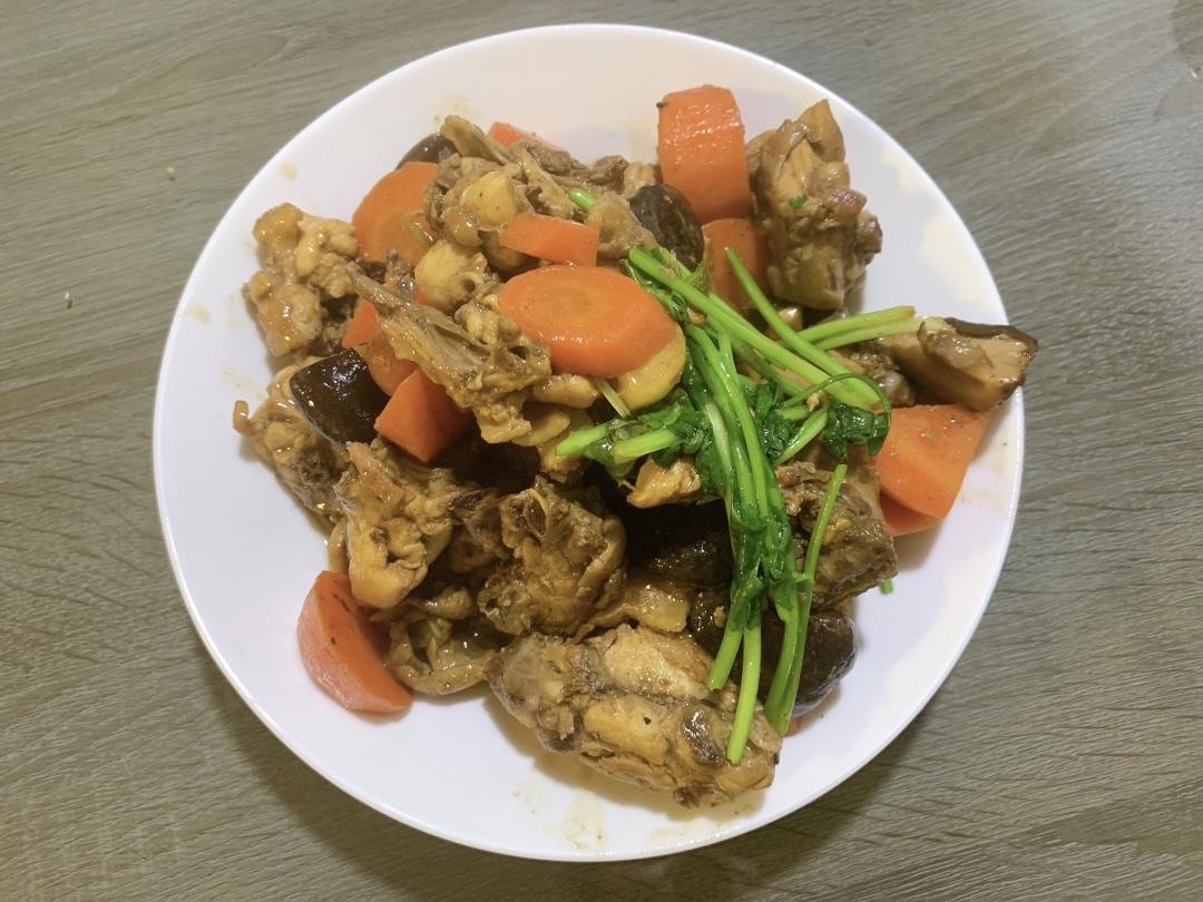 ❤️香菇滑鸡：鸡肉滑嫩，香菇入味‼️