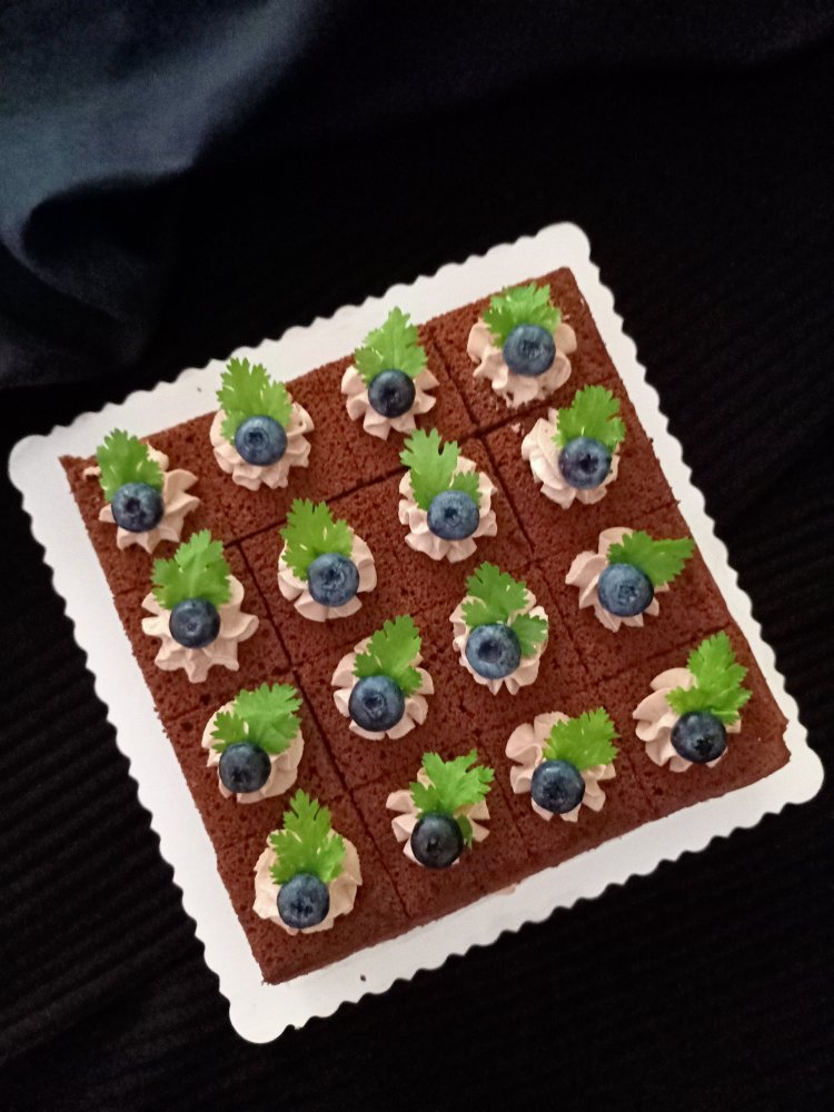 可可方形装饰蛋糕