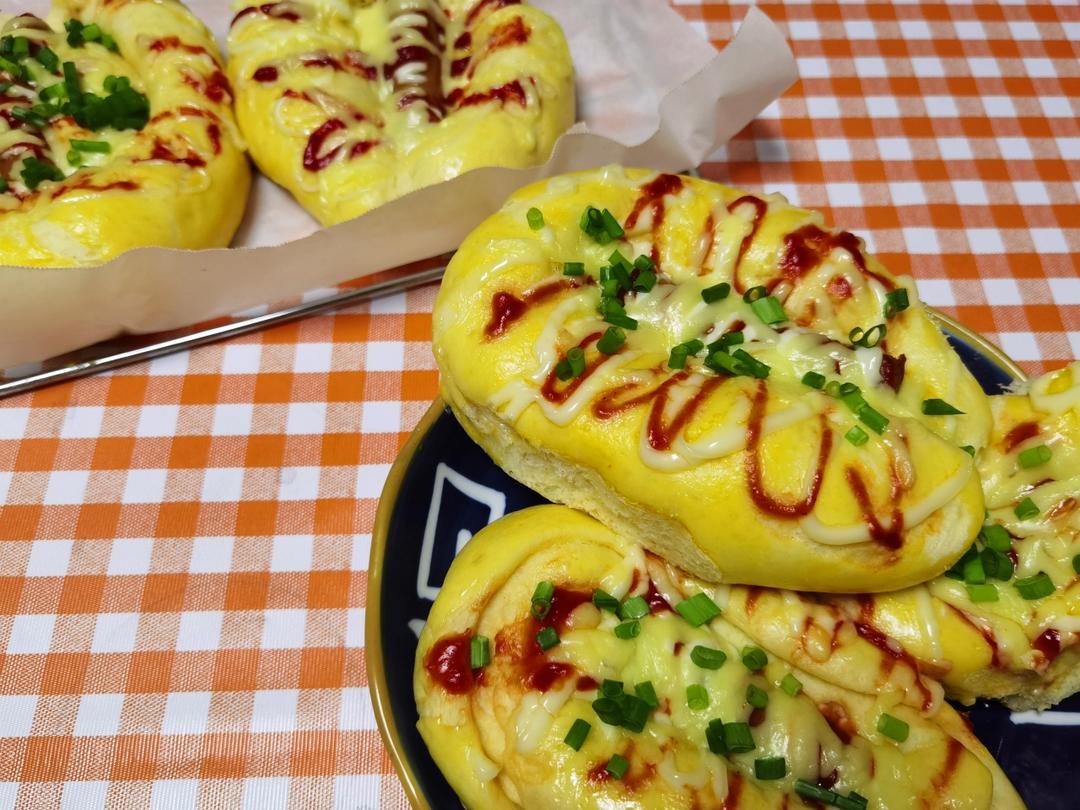 一个面团撑起一家店的台式面包—香肠面包