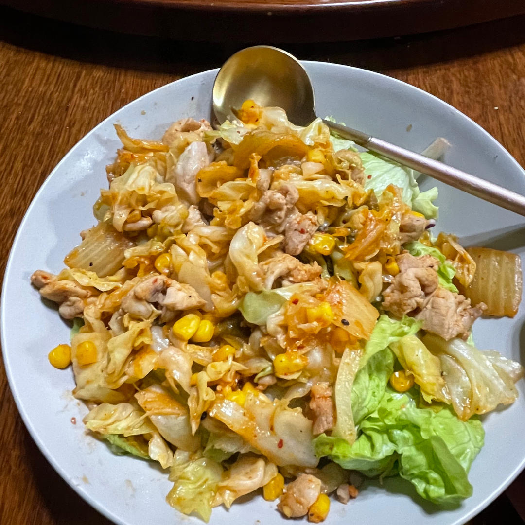 菜包单锅辣白菜玉米鸡肉饭【健康一锅端】