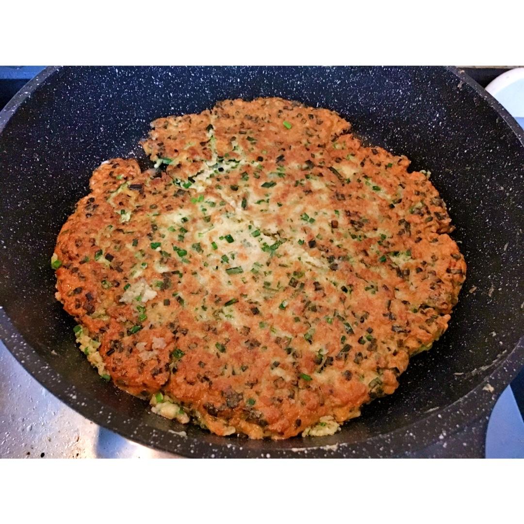 韭菜肉末鸡蛋饼