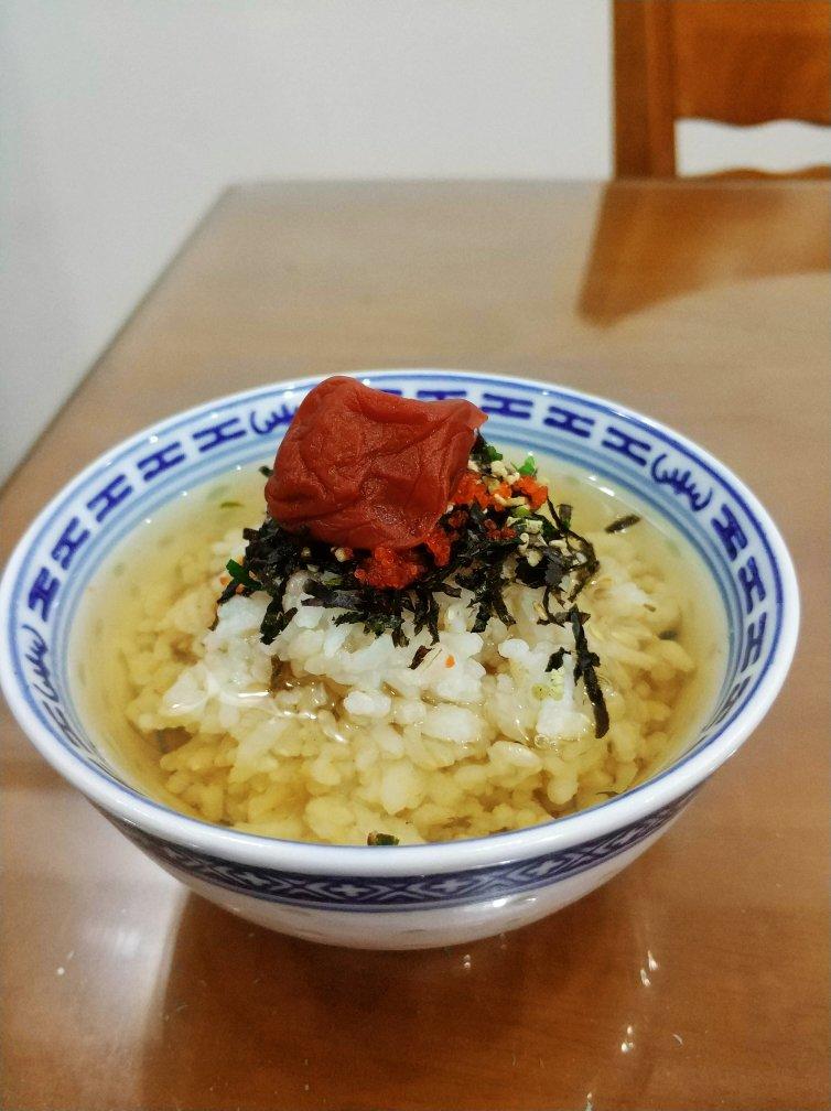 梅子茶泡饭