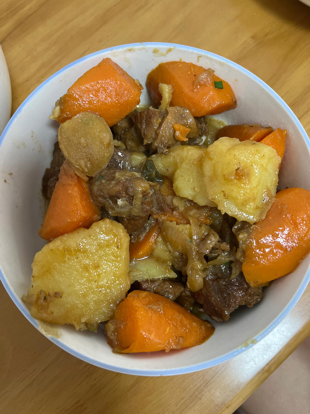 沙沙土豆胡萝卜炖牛肉