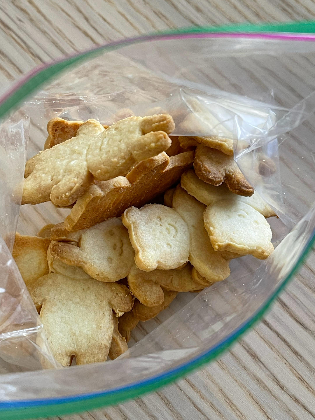 小朋友们超爱的卡通小饼干