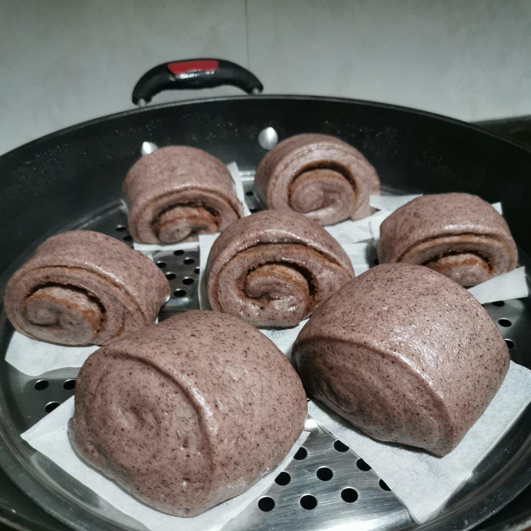 黑米粉刀切馒头