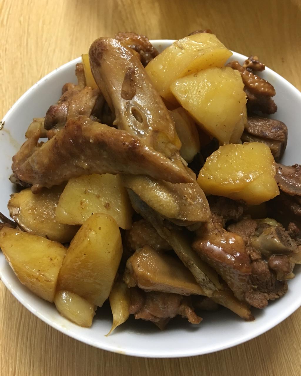 土豆焖鸭