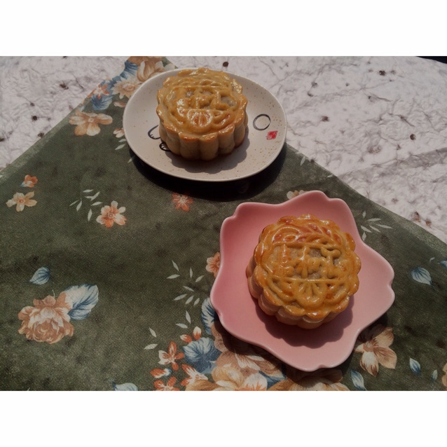 广式月饼——蛋黄莲蓉月饼