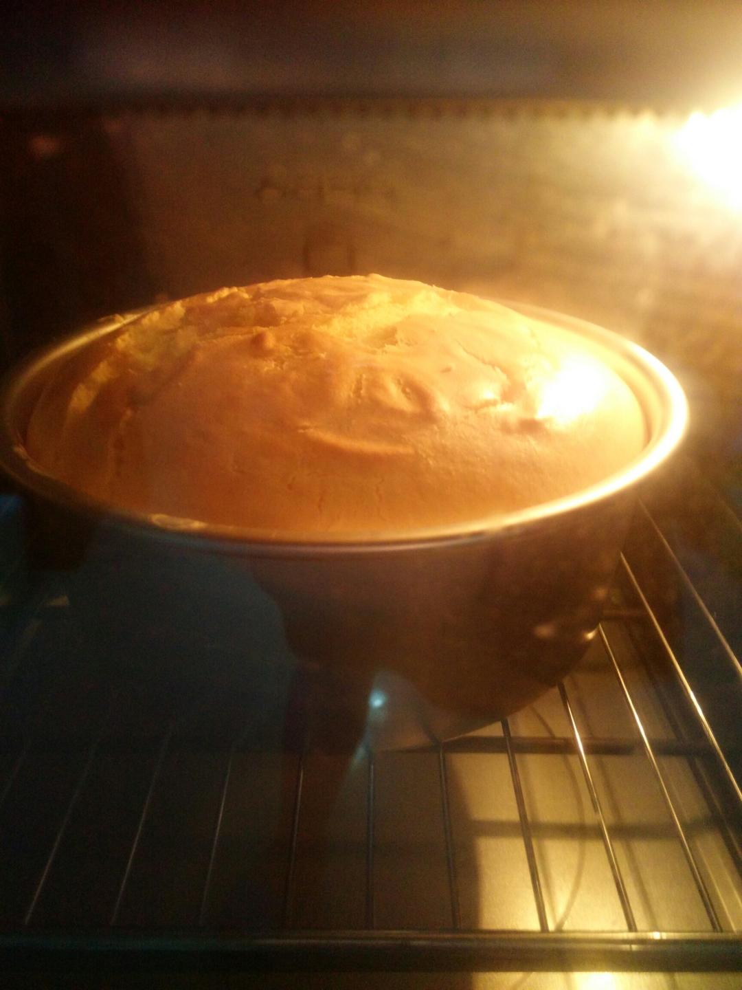 烤箱做蛋糕（戚风蛋糕的做法）