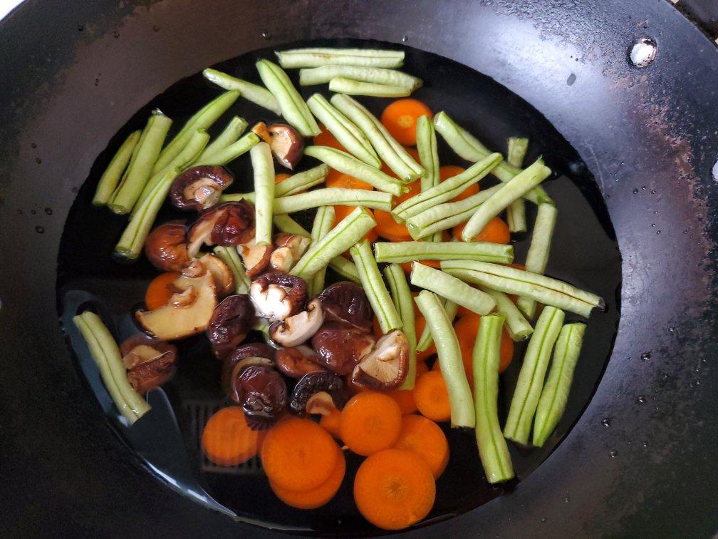 肥牛饭