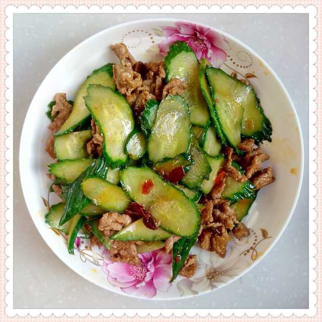 黄瓜炒肉丝