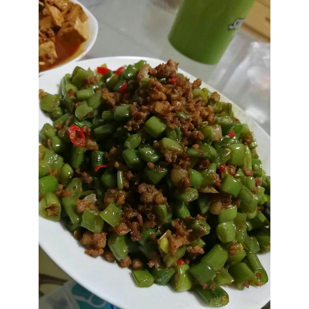 肉沫豆角下饭菜
