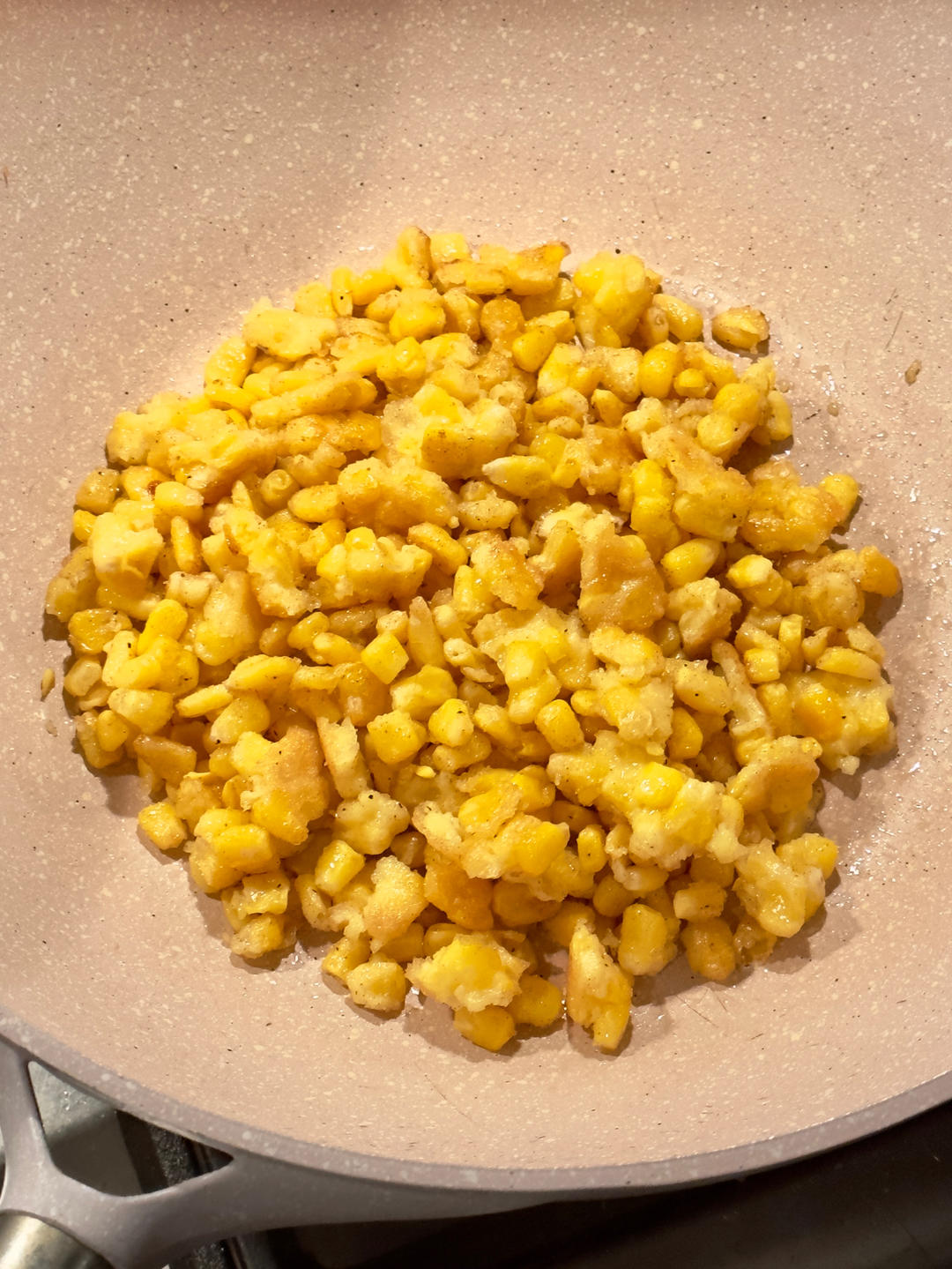 ✨美味可口❗️零失败，一上桌就光盘的椒盐玉米