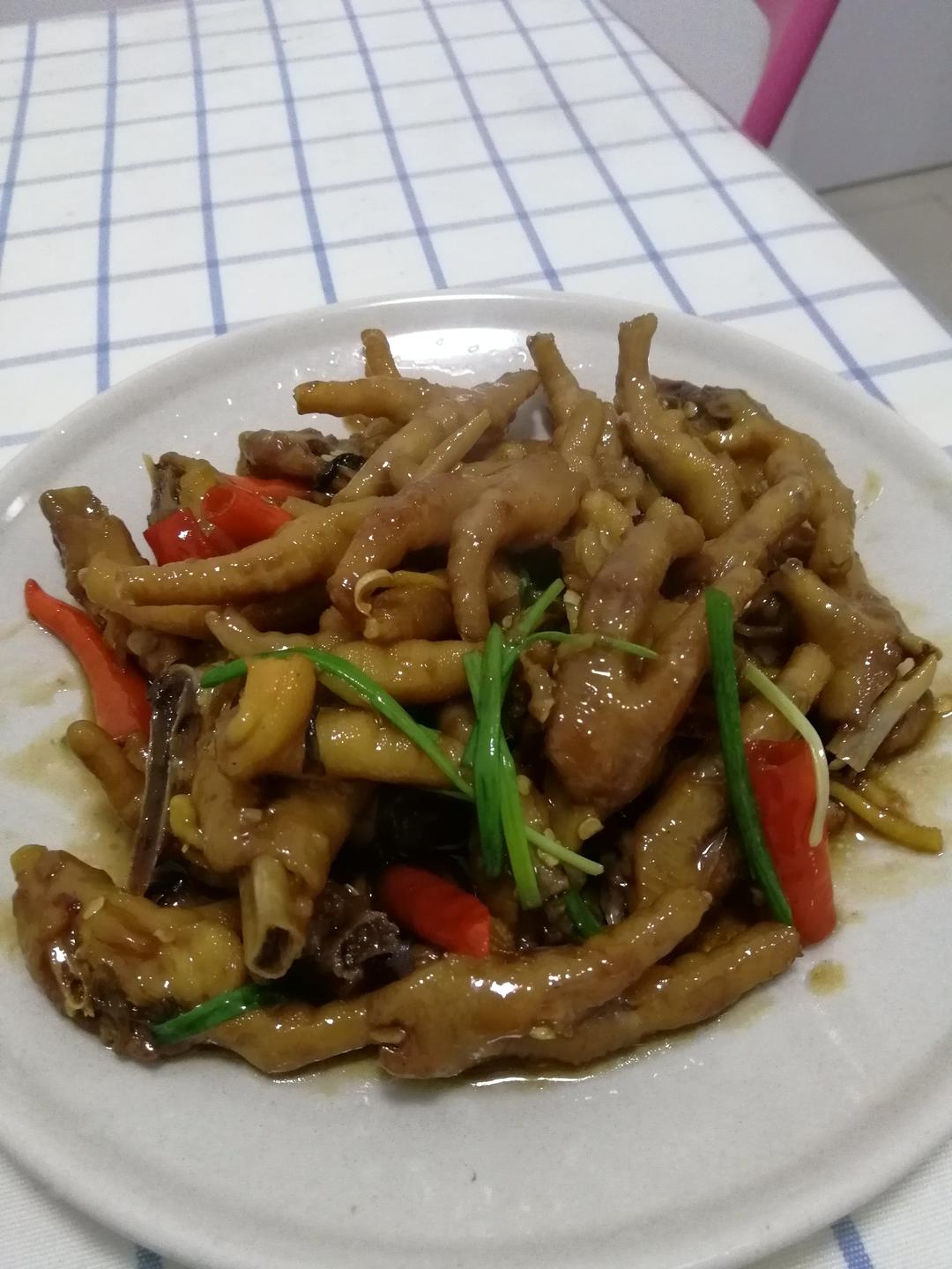 香辣烧鸡爪