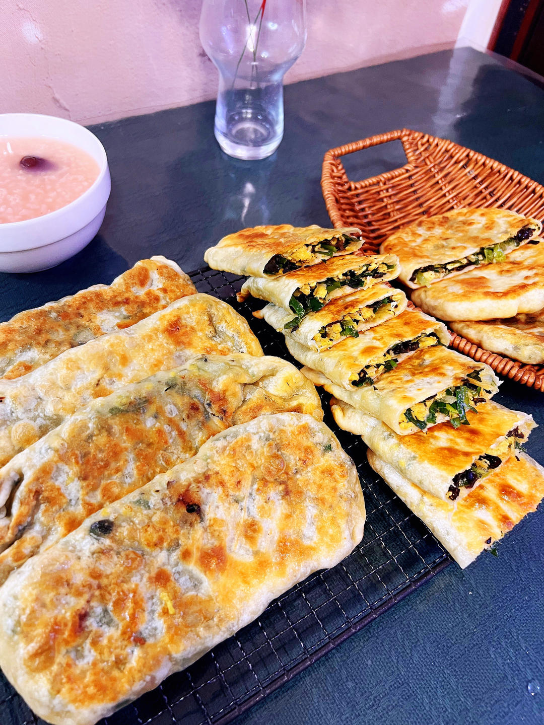 鲜嫩软薄韭菜鸡蛋盒子的做法
