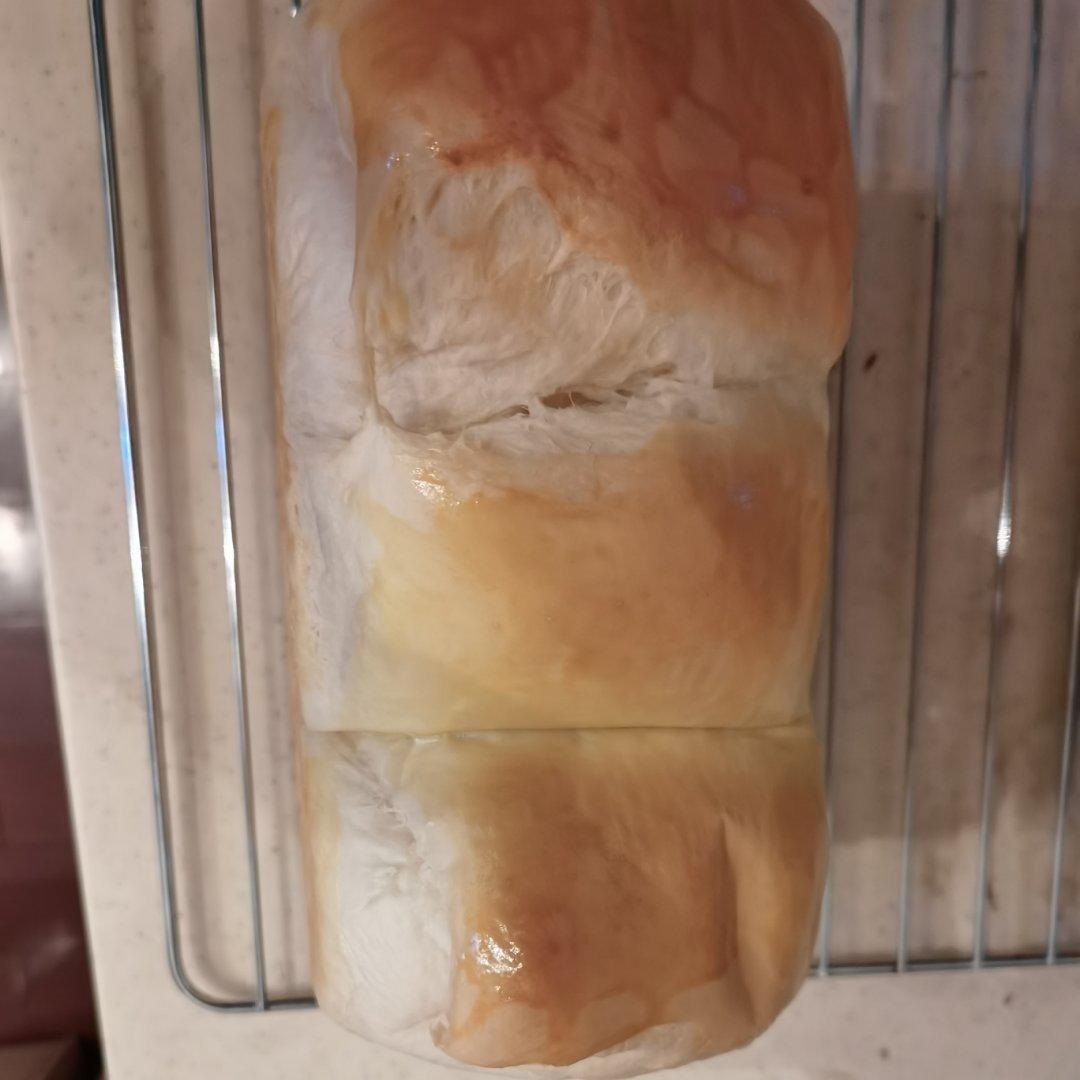 奶香纯粹的重料淡奶油吐司