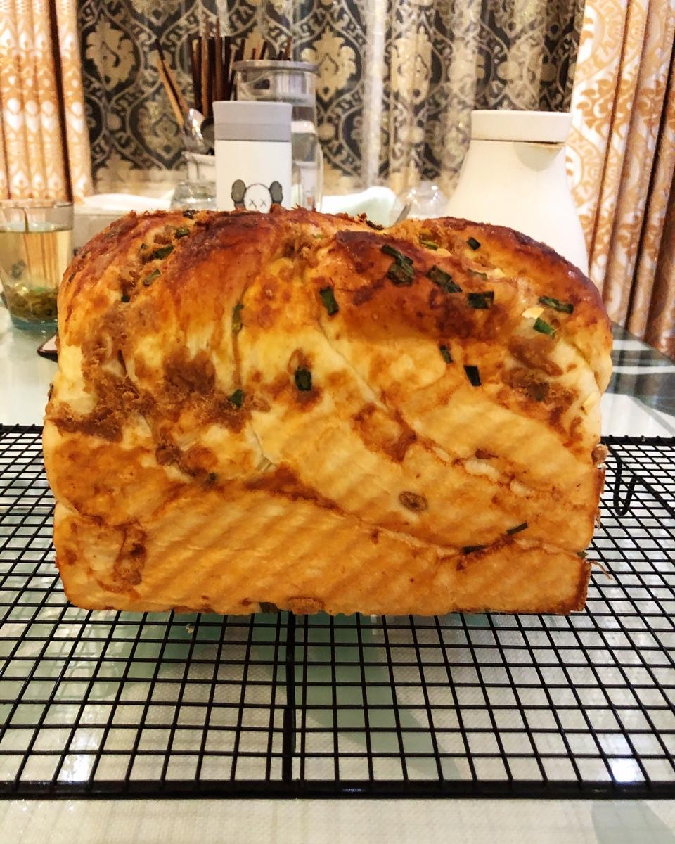 香葱肉松手撕吐司