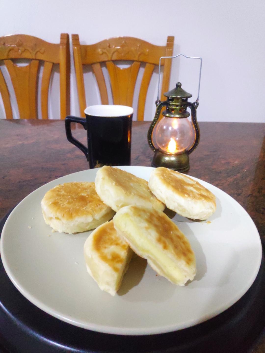 酥软掉渣的纯手工酥点：板栗酥饼&绿豆酥饼