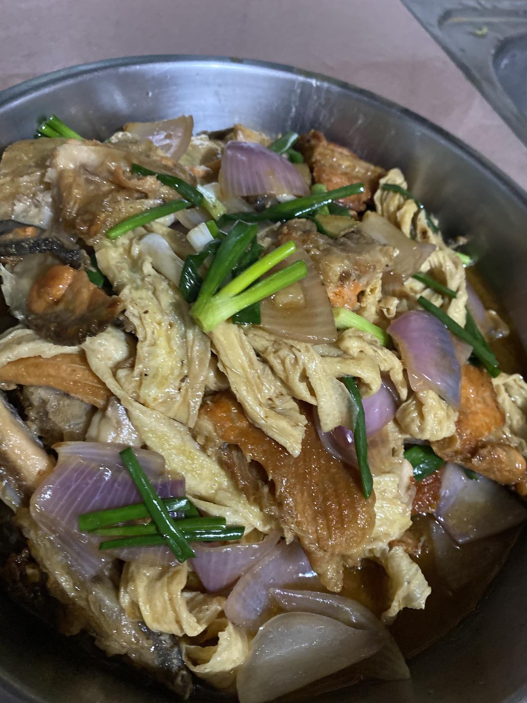 三文鱼头，骨🦴炆支竹