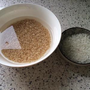 红枣山药糙米粥的做法 步骤1