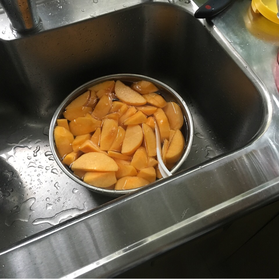 黄桃罐头