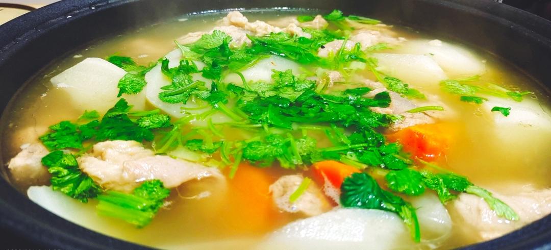 清炖羊肉汤