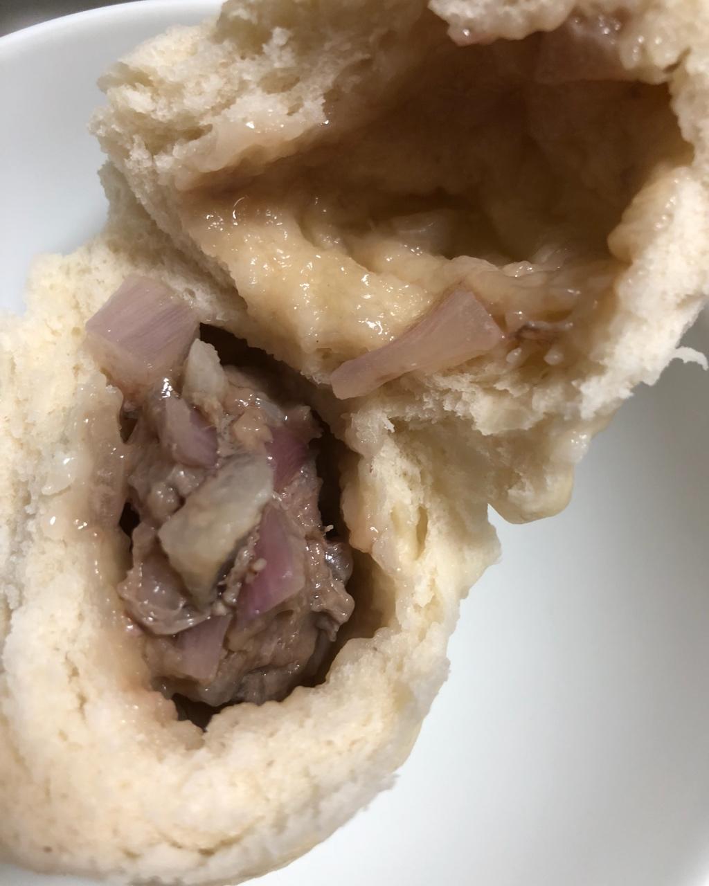 鲜美多汁的洋葱牛肉包子