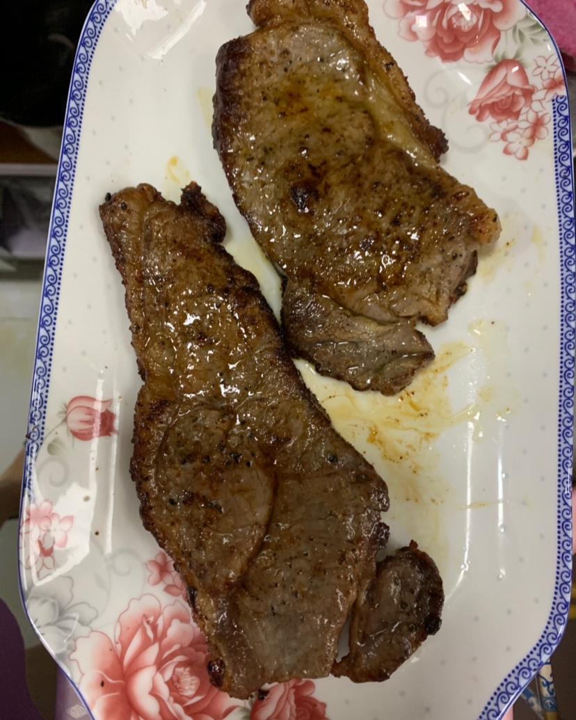 好吃到哭的煎牛排