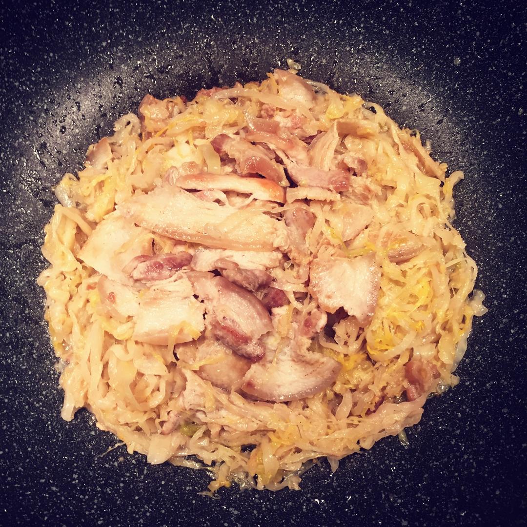 酸菜炒肉