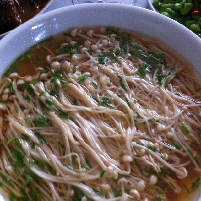 油泼金针菇