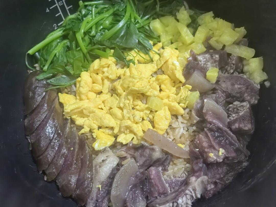 广式腊味煲仔饭（腊肠电饭锅版）