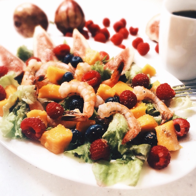 芒果鲜虾沙拉