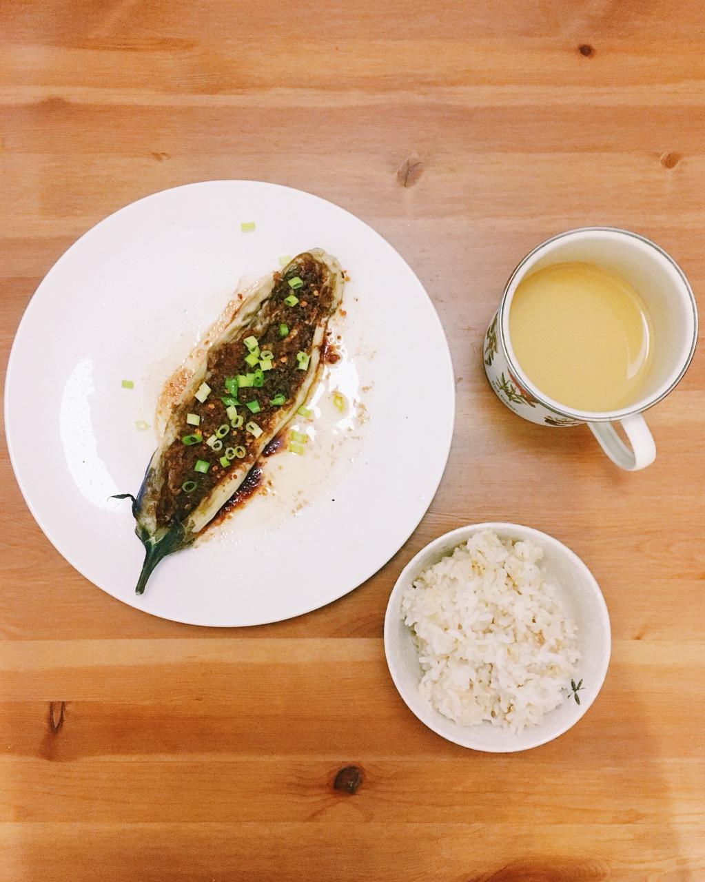 【微波炉烤茄子】