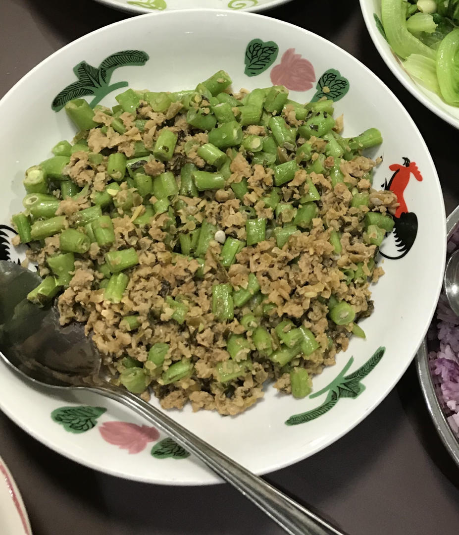 长豆角炒肉沫
