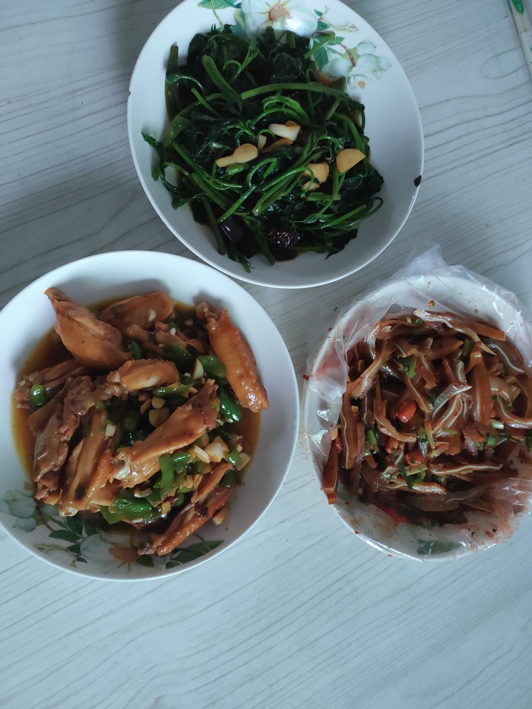 蒜香鸡翅，这才是鸡翅最好吃的做法