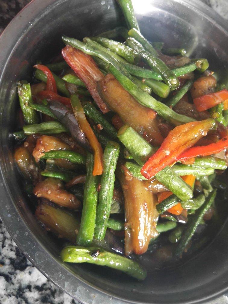 豆角炒茄子（又软又紫的秘诀）