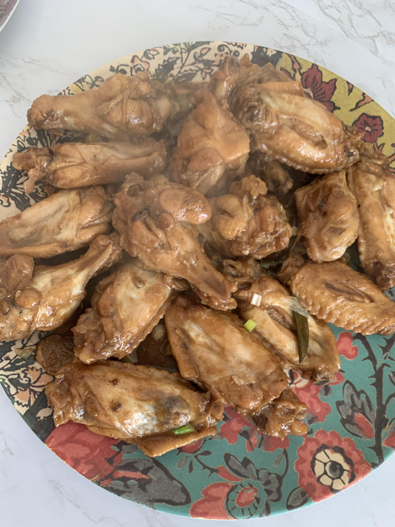 外婆教我的红烧鸡翅·连汤汁都狠好吃！！！