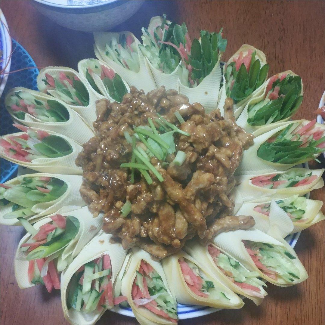 年夜饭&高颜值的【京酱肉丝千张蔬菜卷】