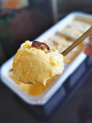 完胜哈根达斯的芒果冰淇淋的做法 步骤9