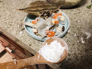 梭子蟹年糕杂蔬干锅的做法 步骤3