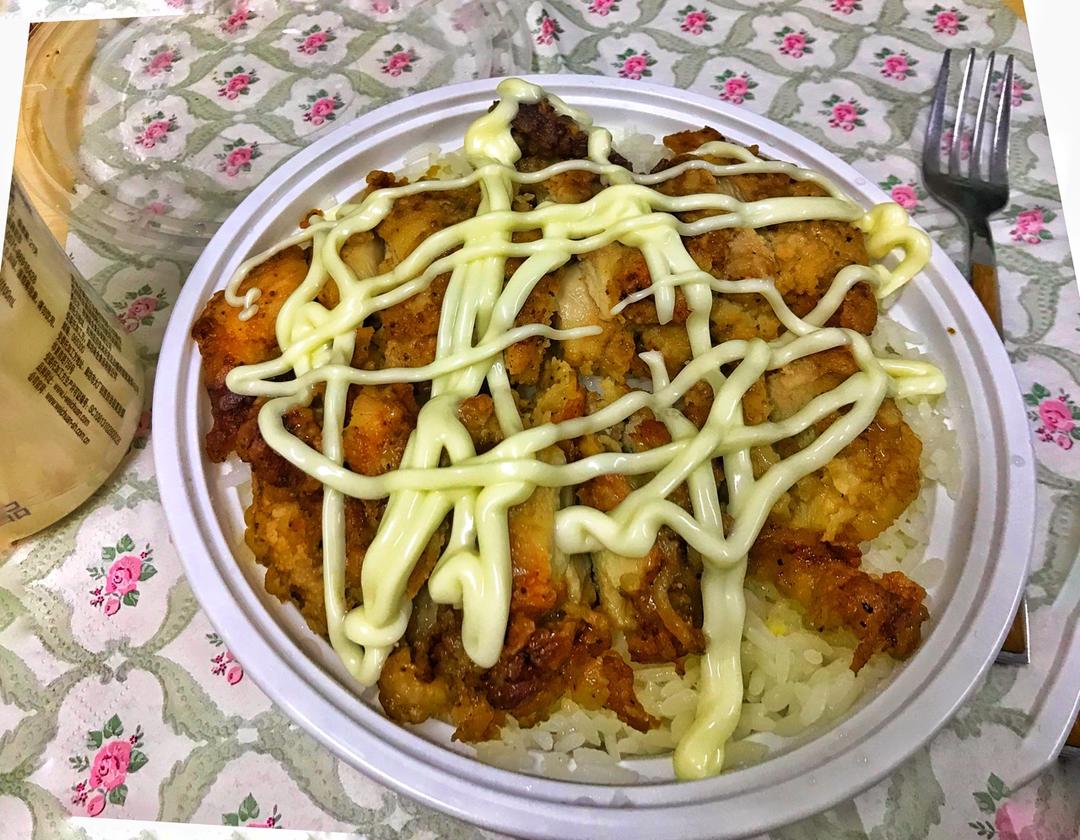 脆皮鸡饭｜太阳猫早餐
