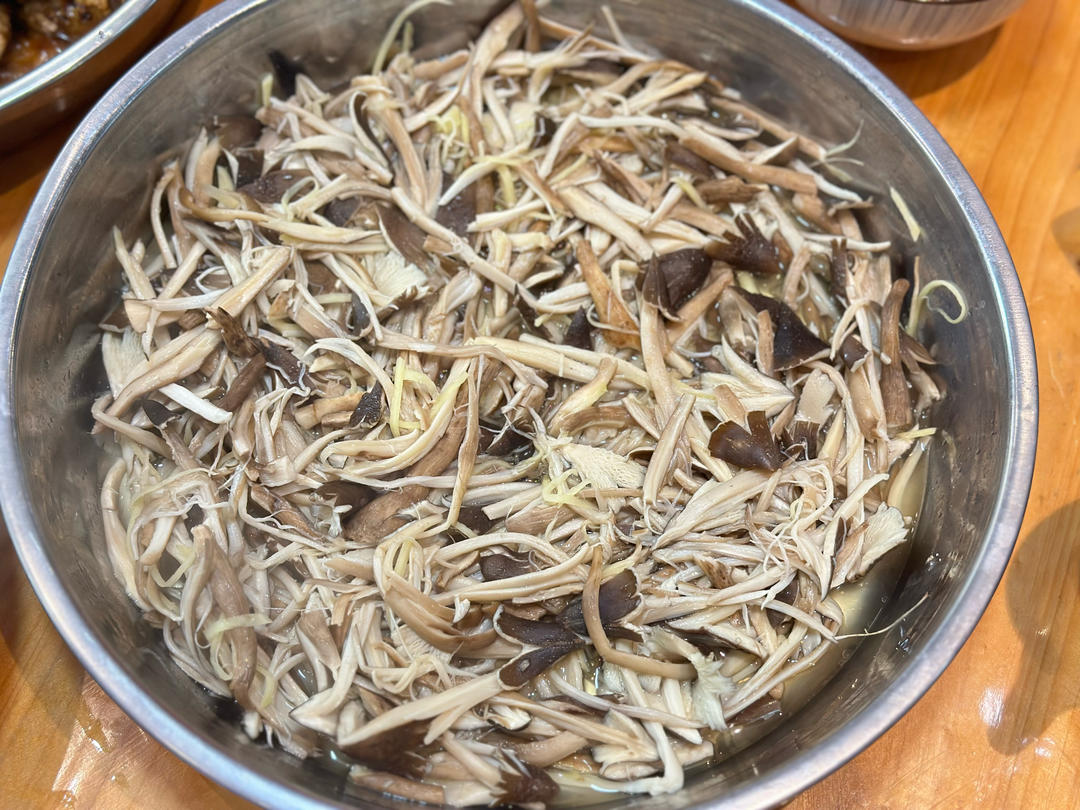 油盐蒸荔枝菌