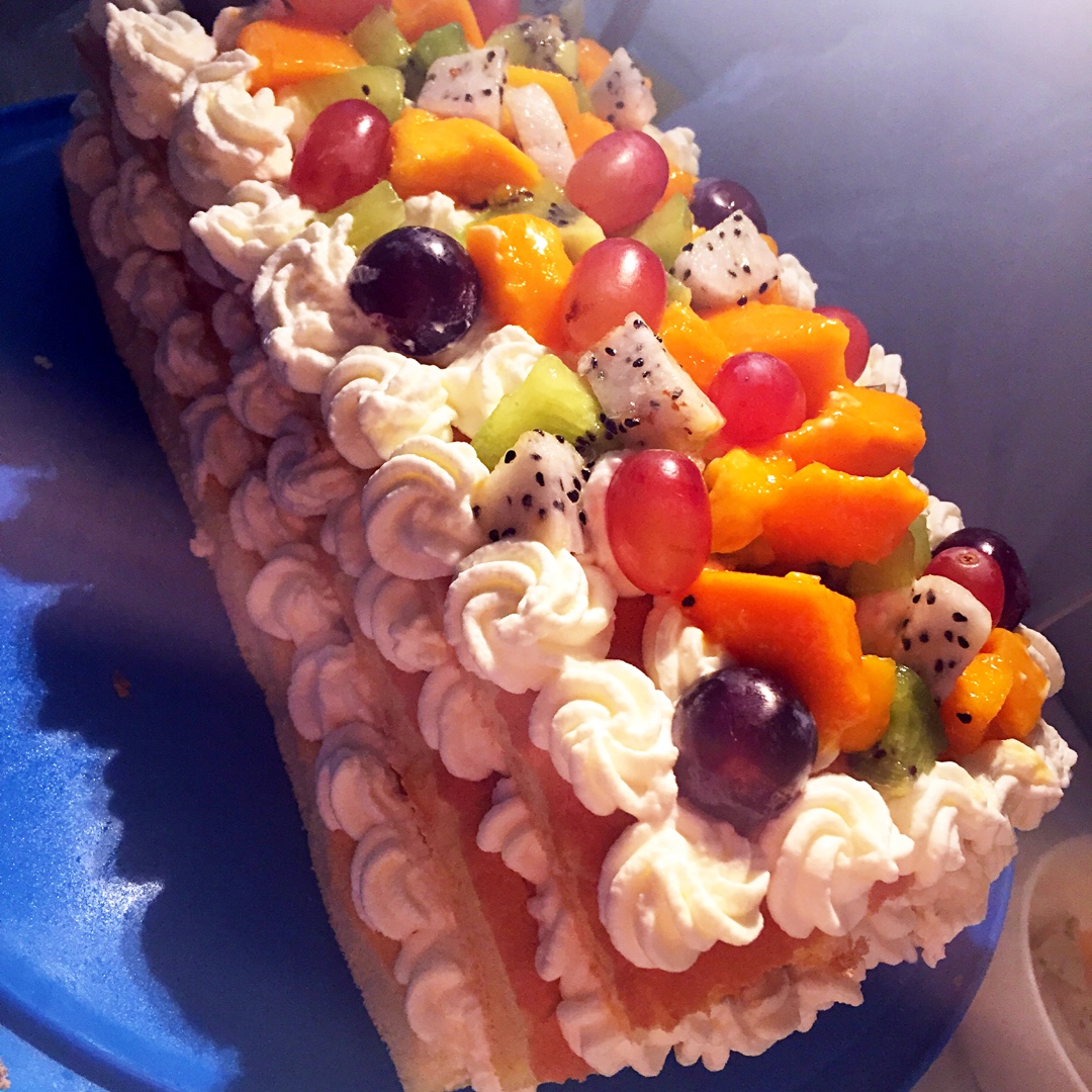 方形水果夹层蛋糕