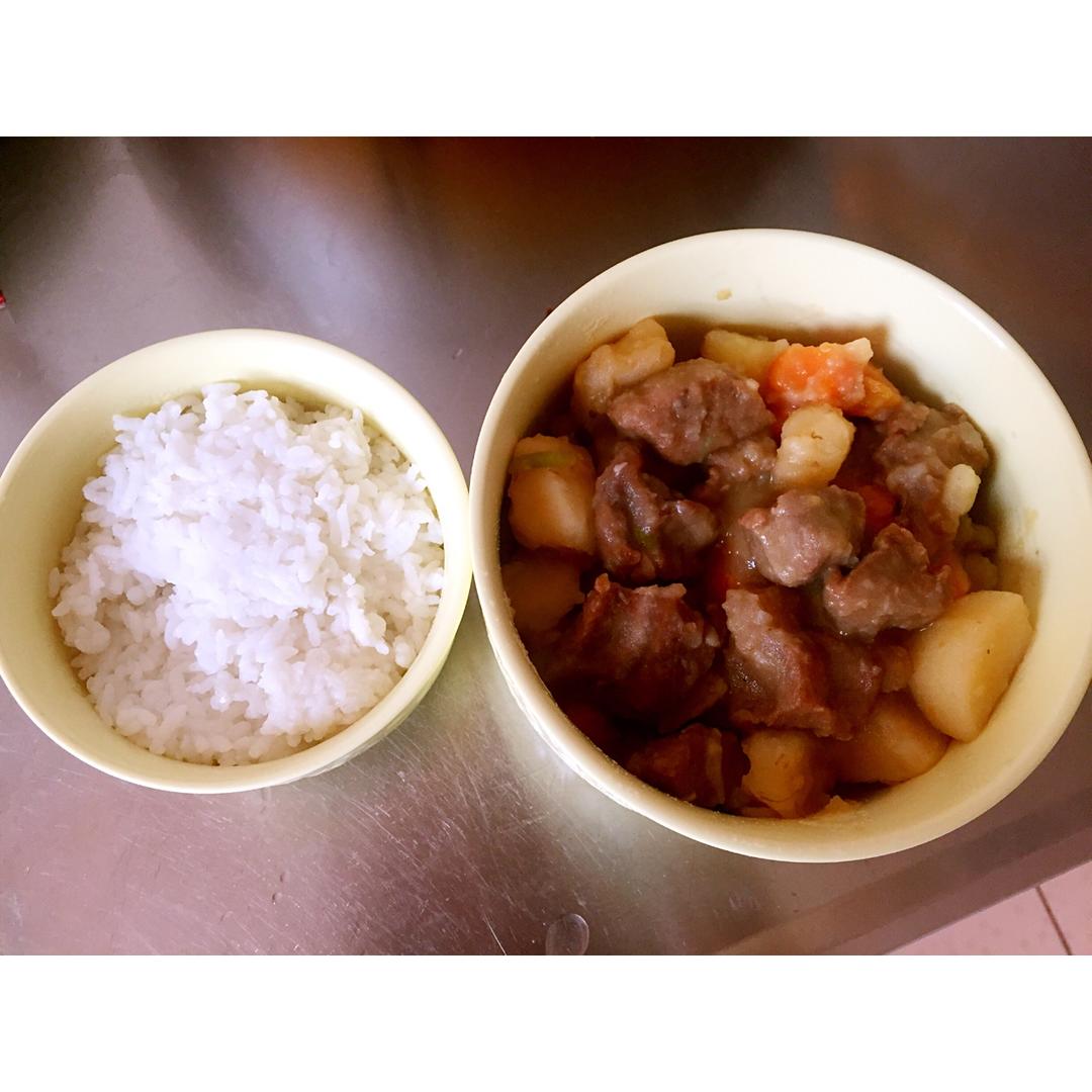 土豆炖牛肉