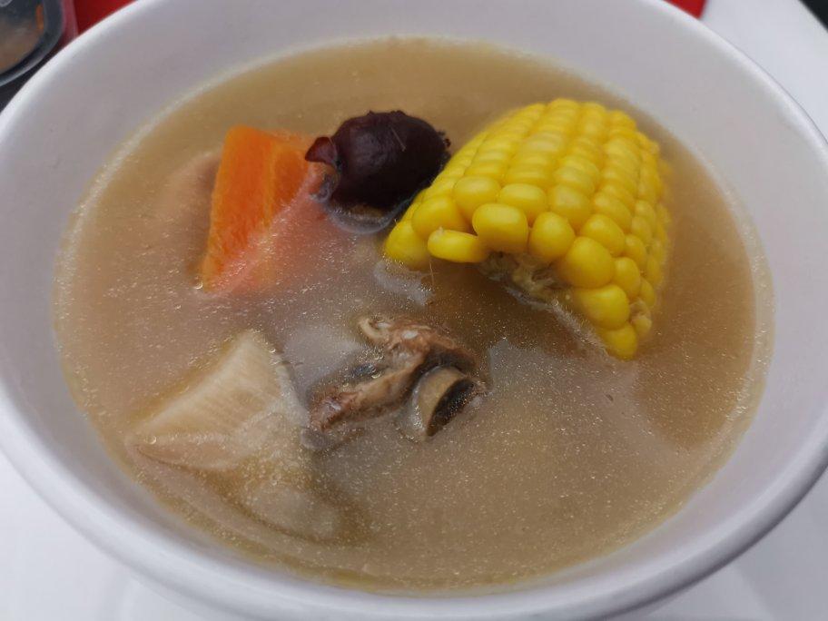 排骨玉米莲藕汤